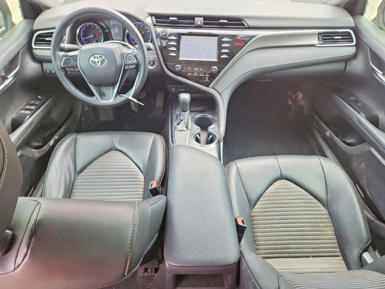 2018 TOYOTA CAMRY SE photo 15