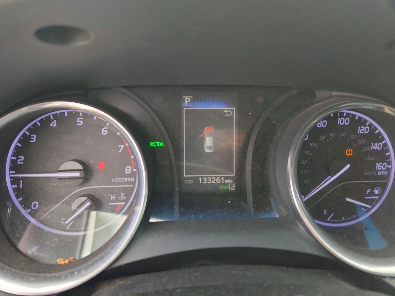 2018 TOYOTA CAMRY SE photo 17