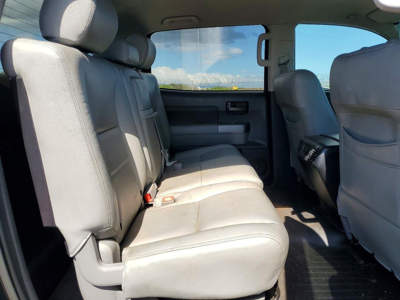 2013 TOYOTA TUNDRA CREWMAX SR5 photo 10