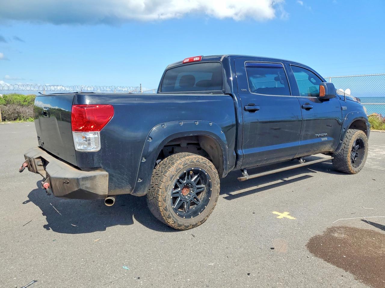 2013 TOYOTA TUNDRA CREWMAX SR5 photo 3