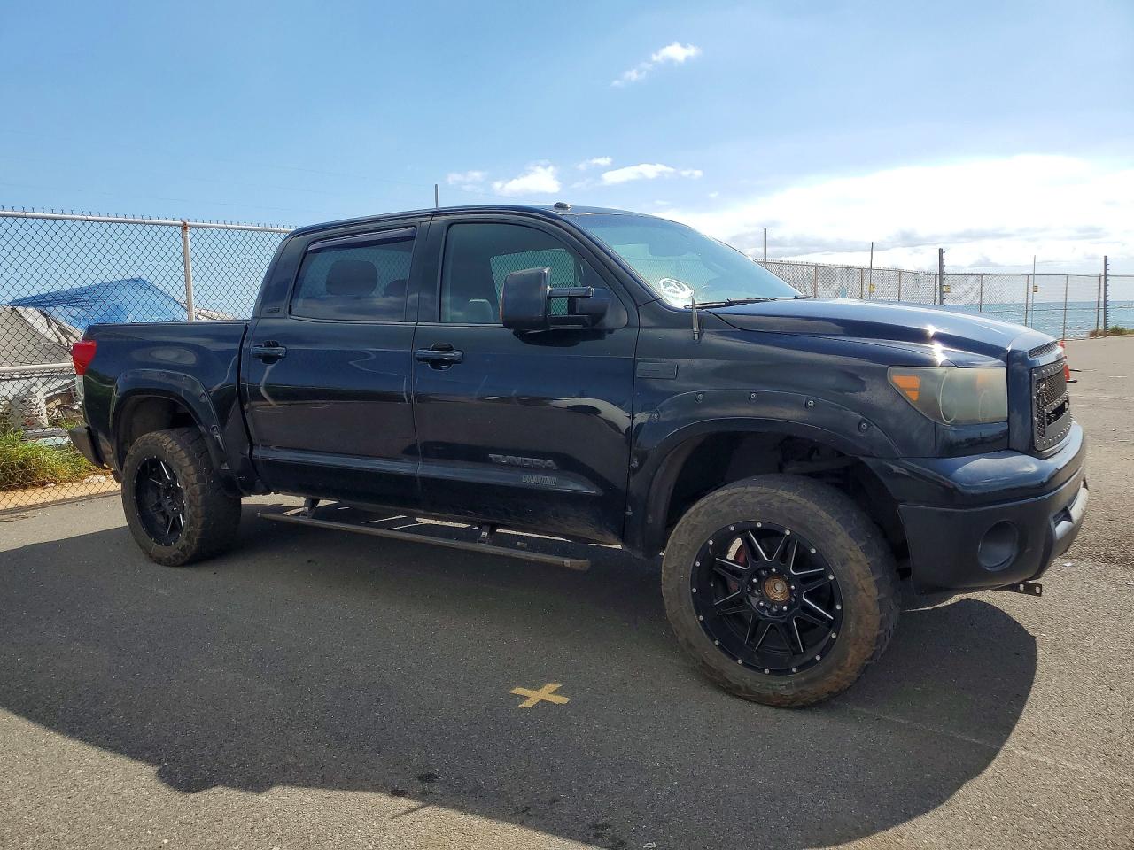 2013 TOYOTA TUNDRA CREWMAX SR5 photo 4