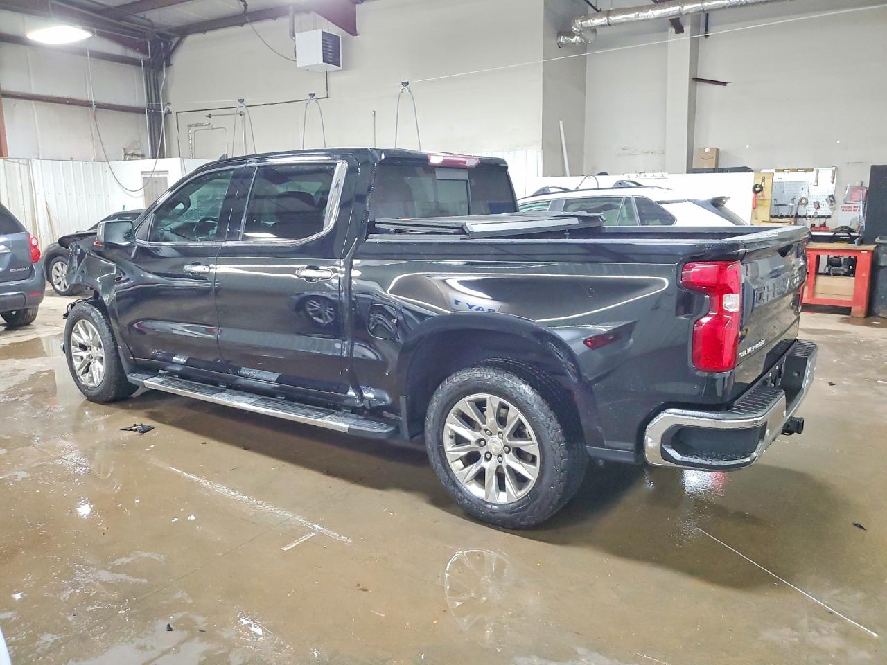 2019 CHEVROLET SILVERADO K1500 LTZ photo 3
