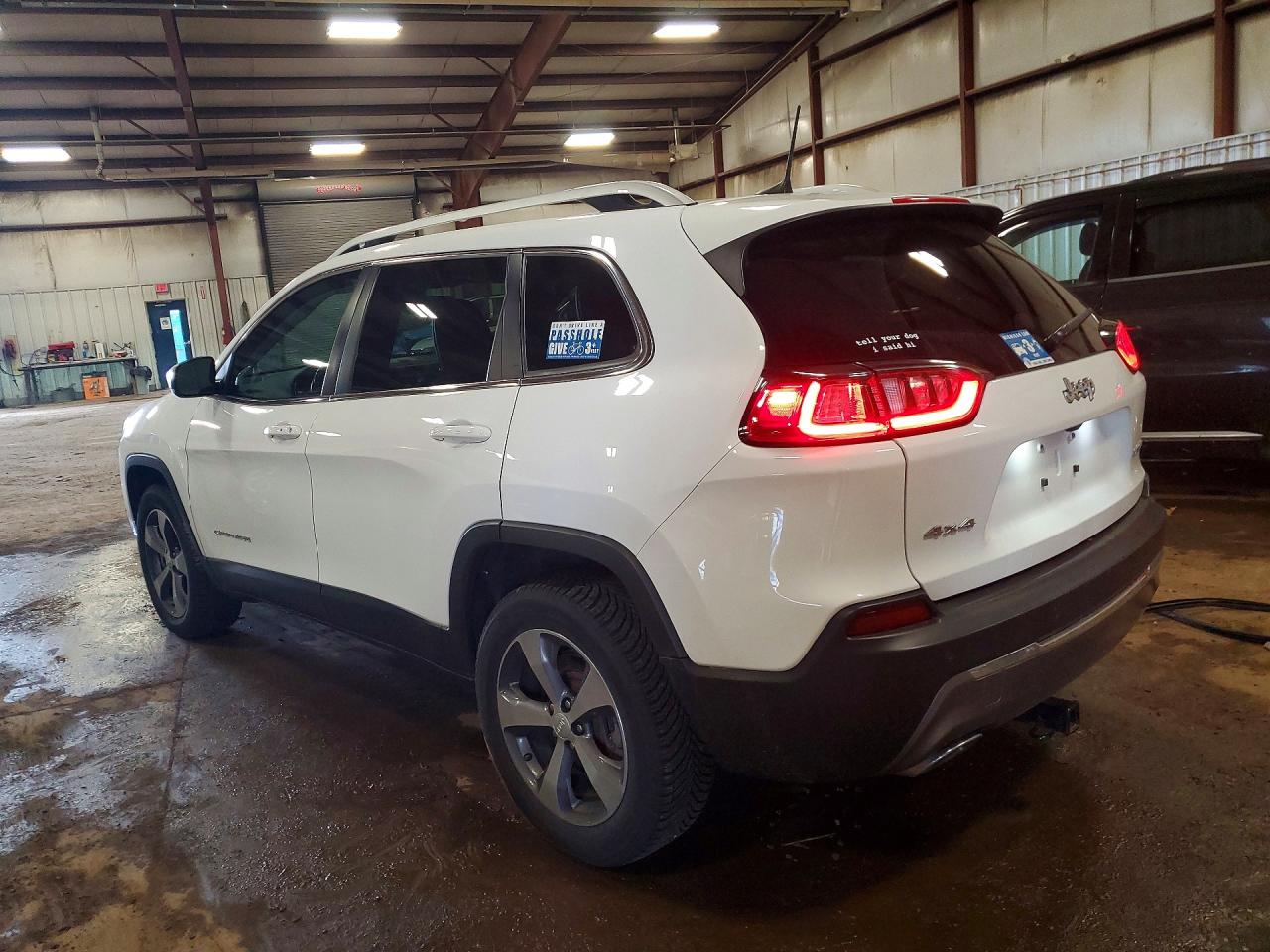 2019 JEEP CHEROKEE LIMITED photo 3
