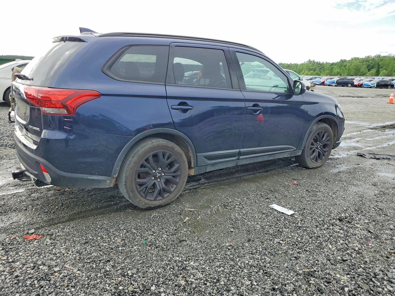 2018 MITSUBISHI OUTLANDER SE photo 7