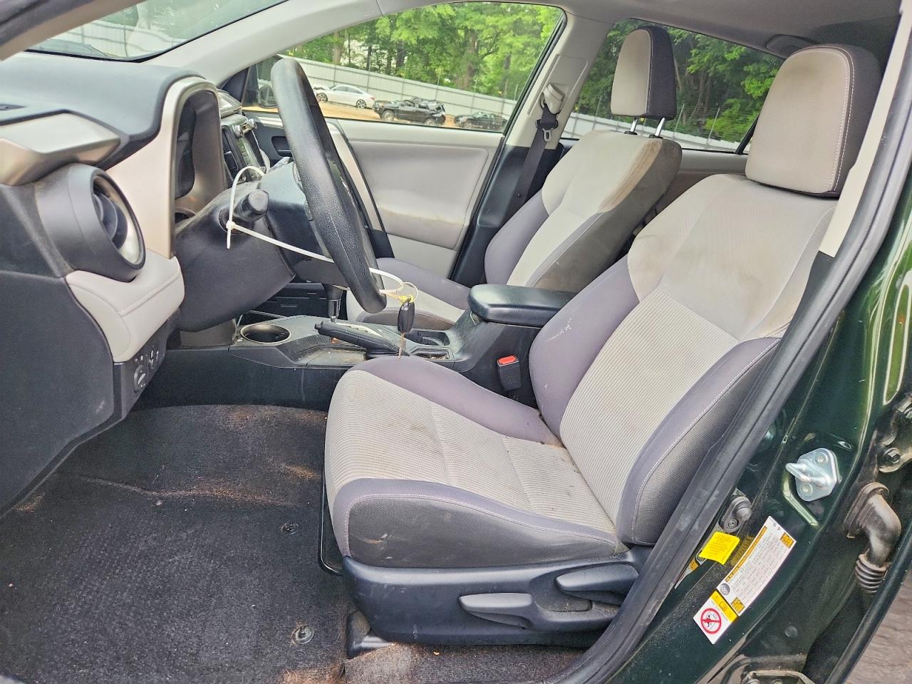 2013 TOYOTA RAV4 XLE photo 13