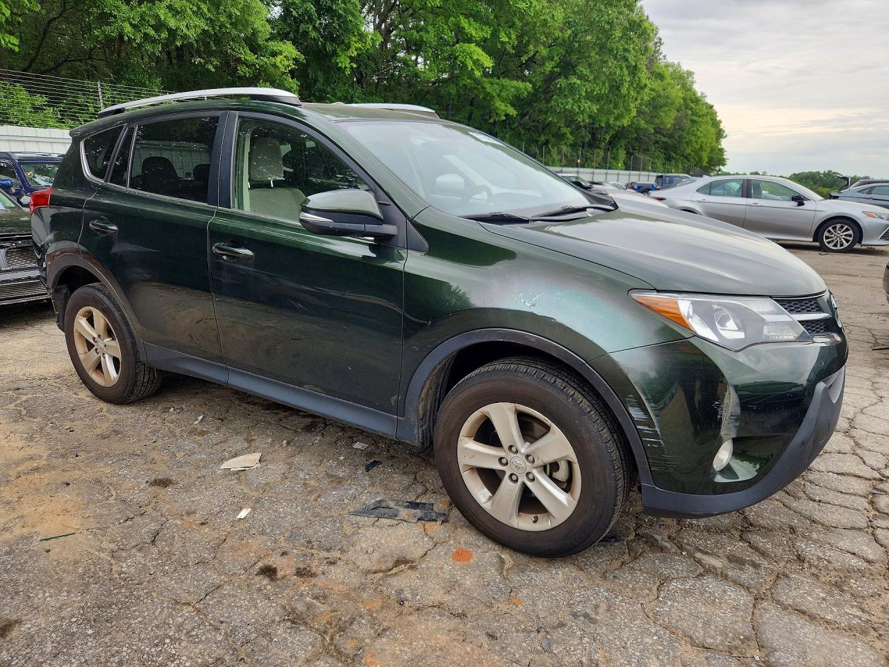 2013 TOYOTA RAV4 XLE photo 7