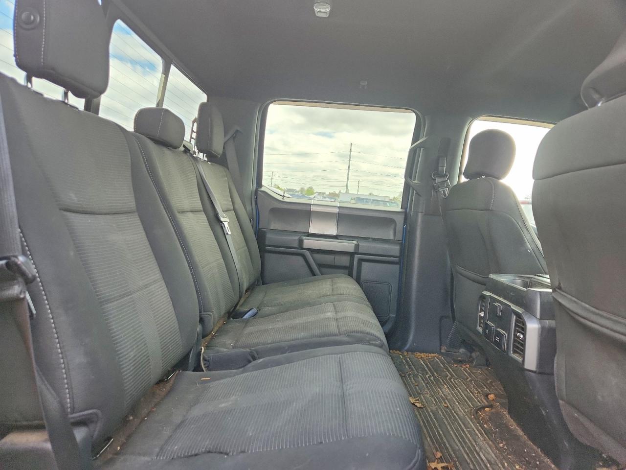 2017 FORD F150 SUPERCREW photo 19