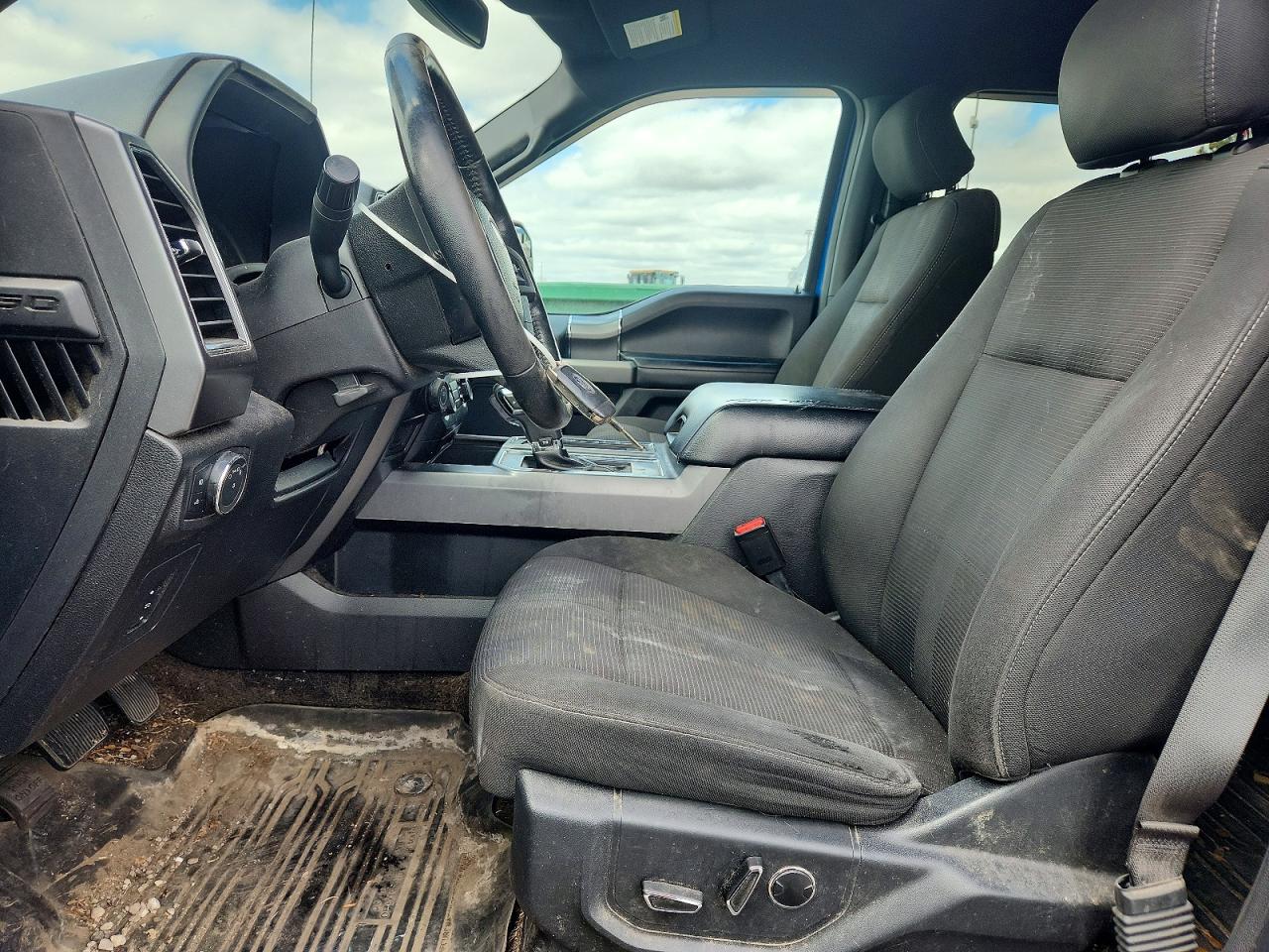 2017 FORD F150 SUPERCREW photo 13