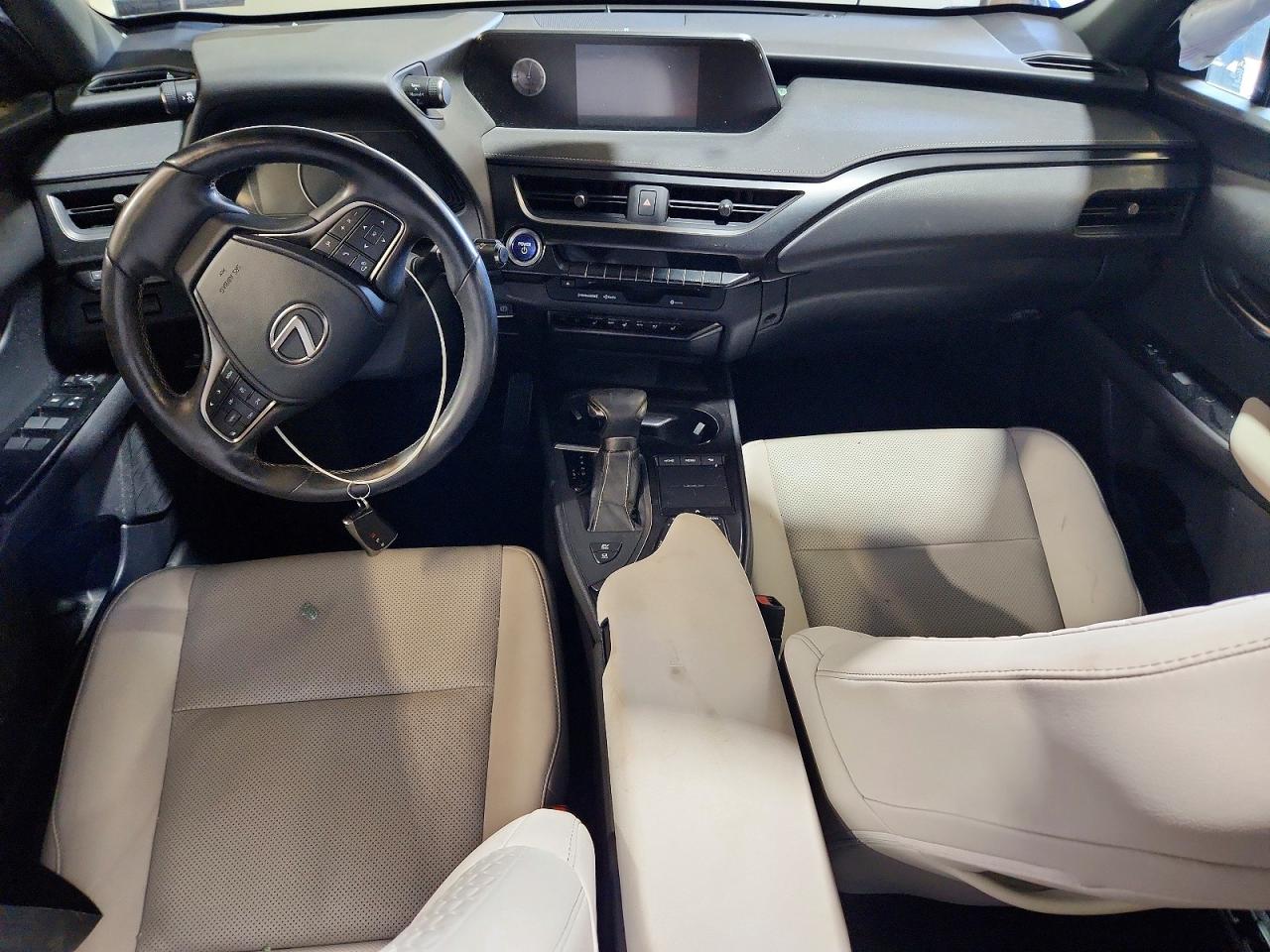 2019 LEXUS UX 250H photo 22