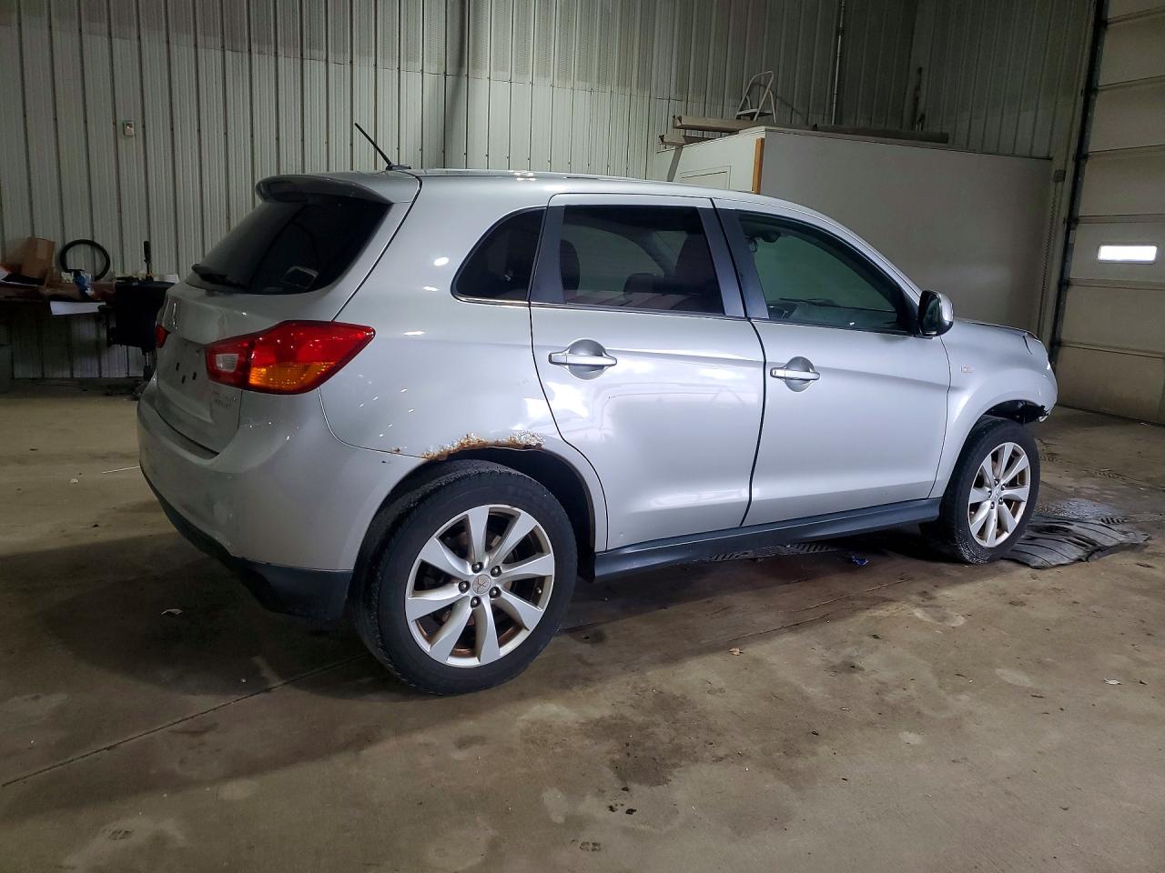 2015 MITSUBISHI OUTLANDER SPORT SE photo 5