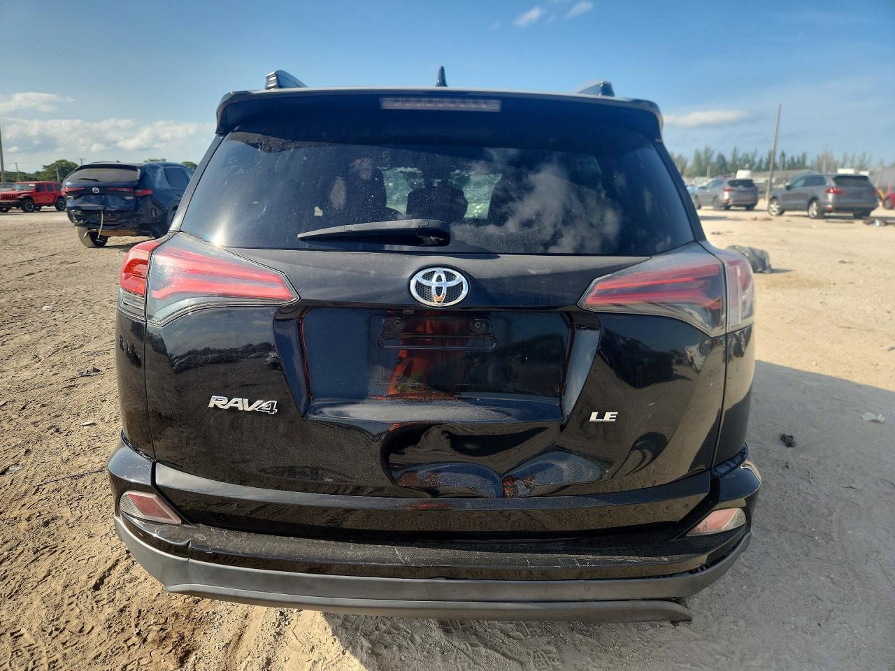 2017 TOYOTA RAV4 LE photo 11
