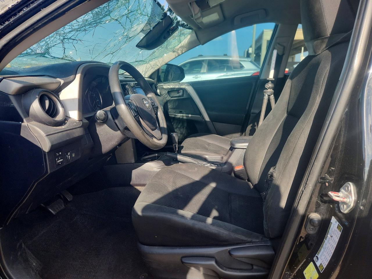 2017 TOYOTA RAV4 LE photo 13