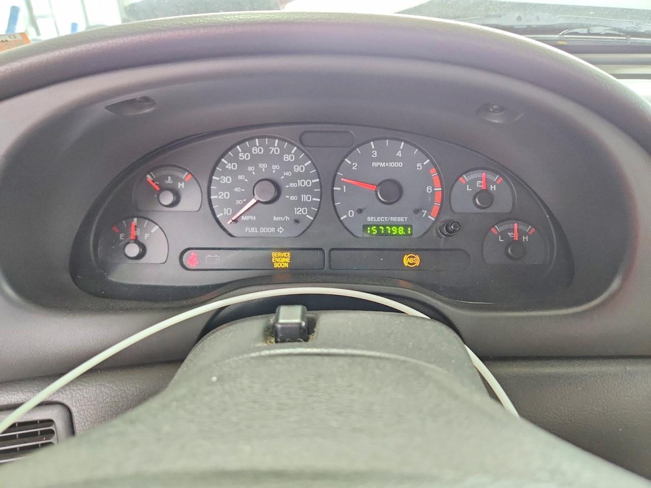 2004 FORD MUSTANG photo 9