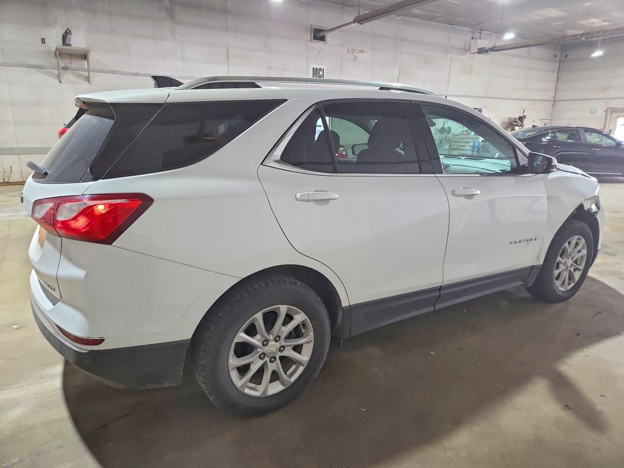 2018 CHEVROLET EQUINOX LT photo 5