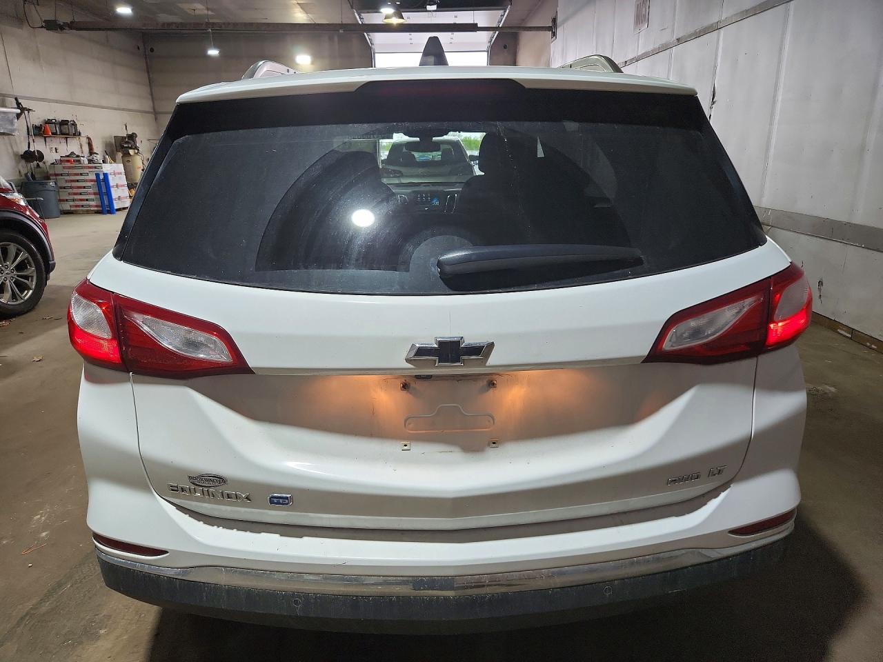2018 CHEVROLET EQUINOX LT photo 11