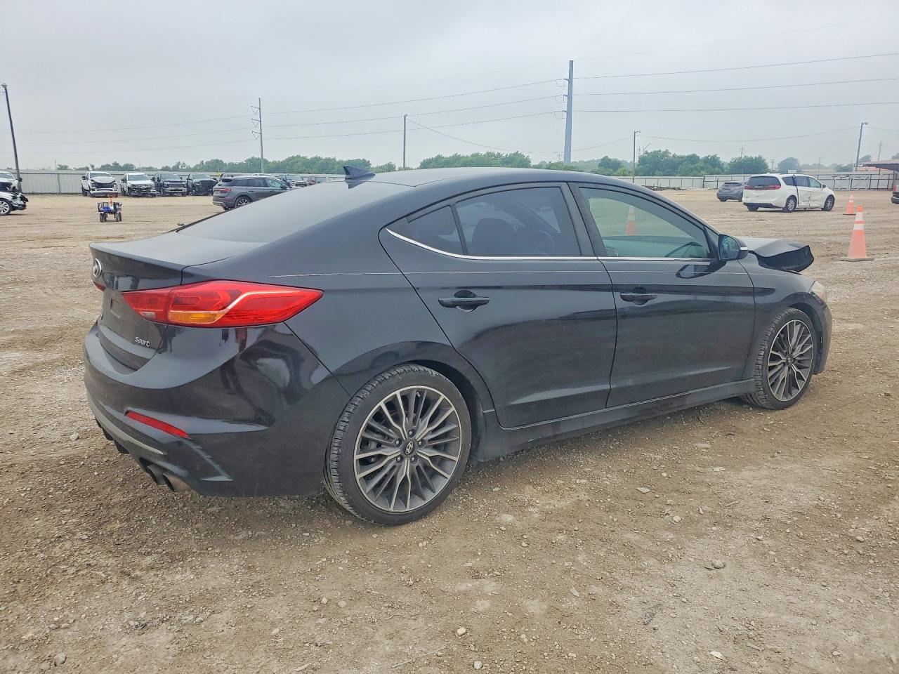 2018 HYUNDAI ELANTRA SPORT photo 5
