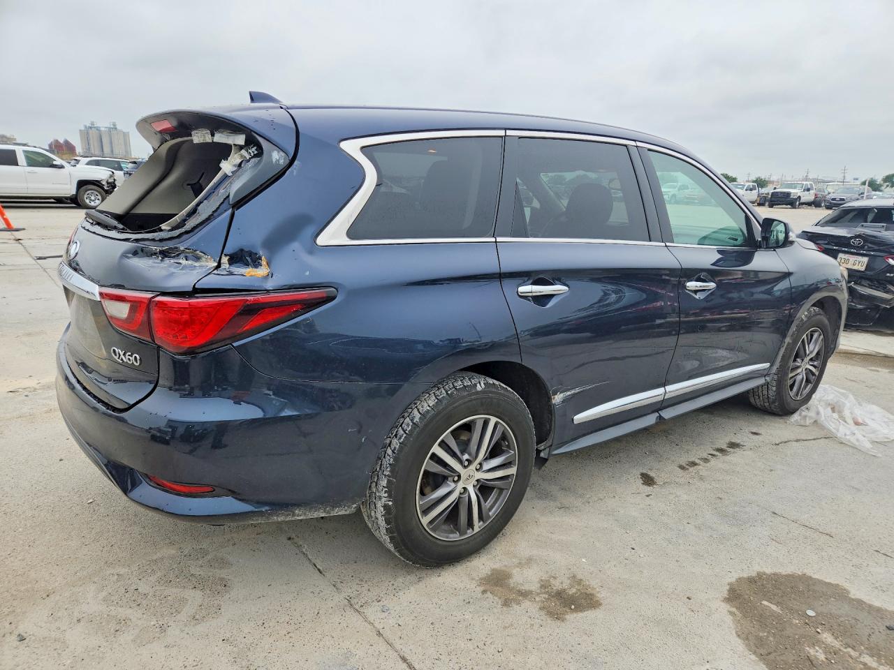 2020 INFINITI QX60 PURE photo 3
