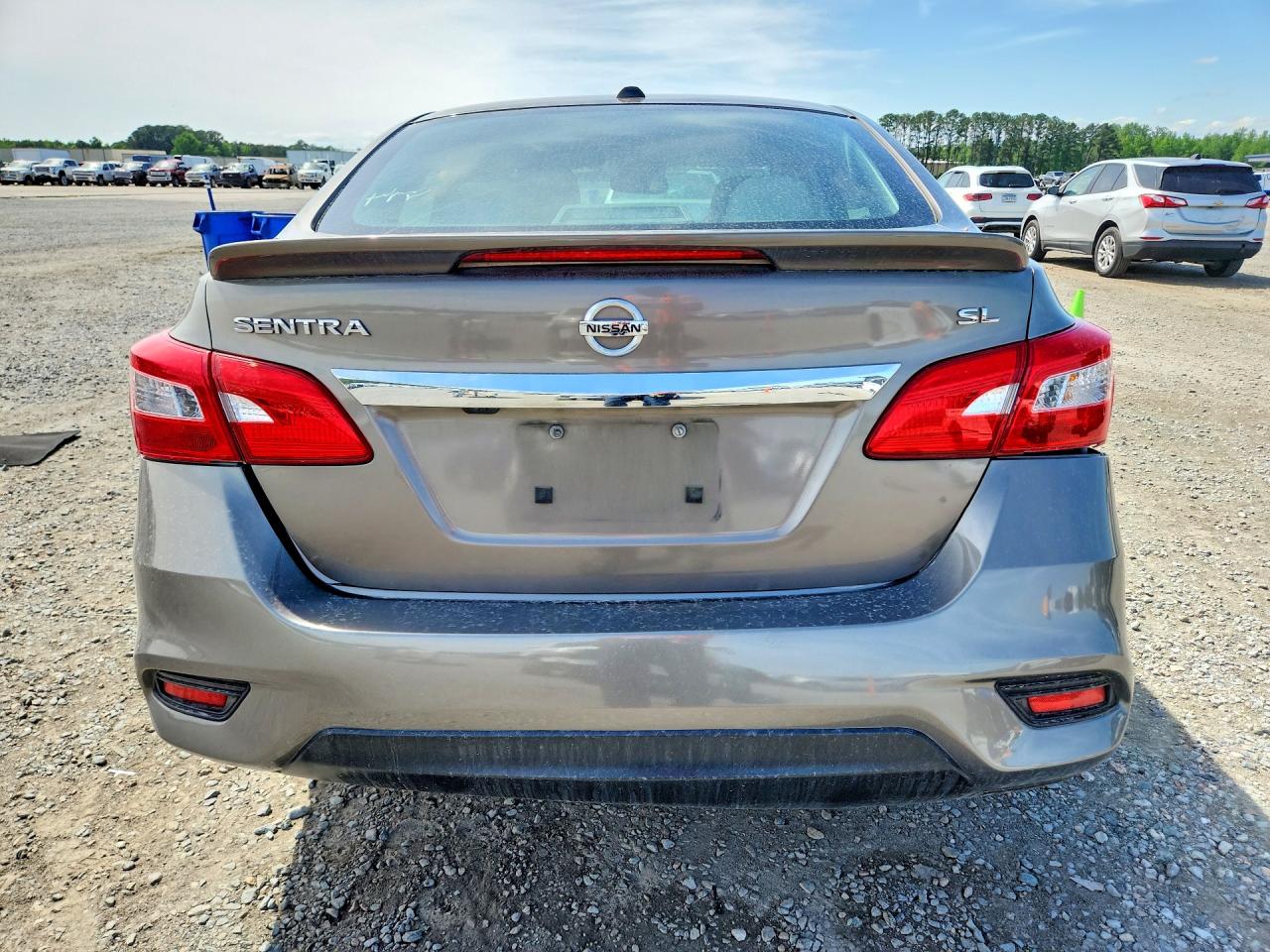 2017 NISSAN SENTRA SL photo 11