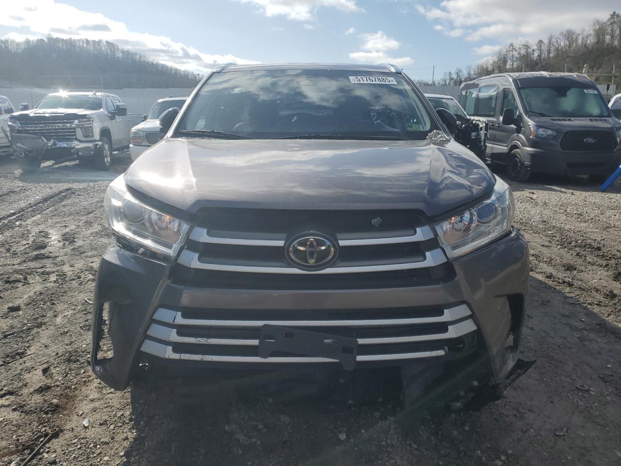 2019 TOYOTA HIGHLANDER photo 13