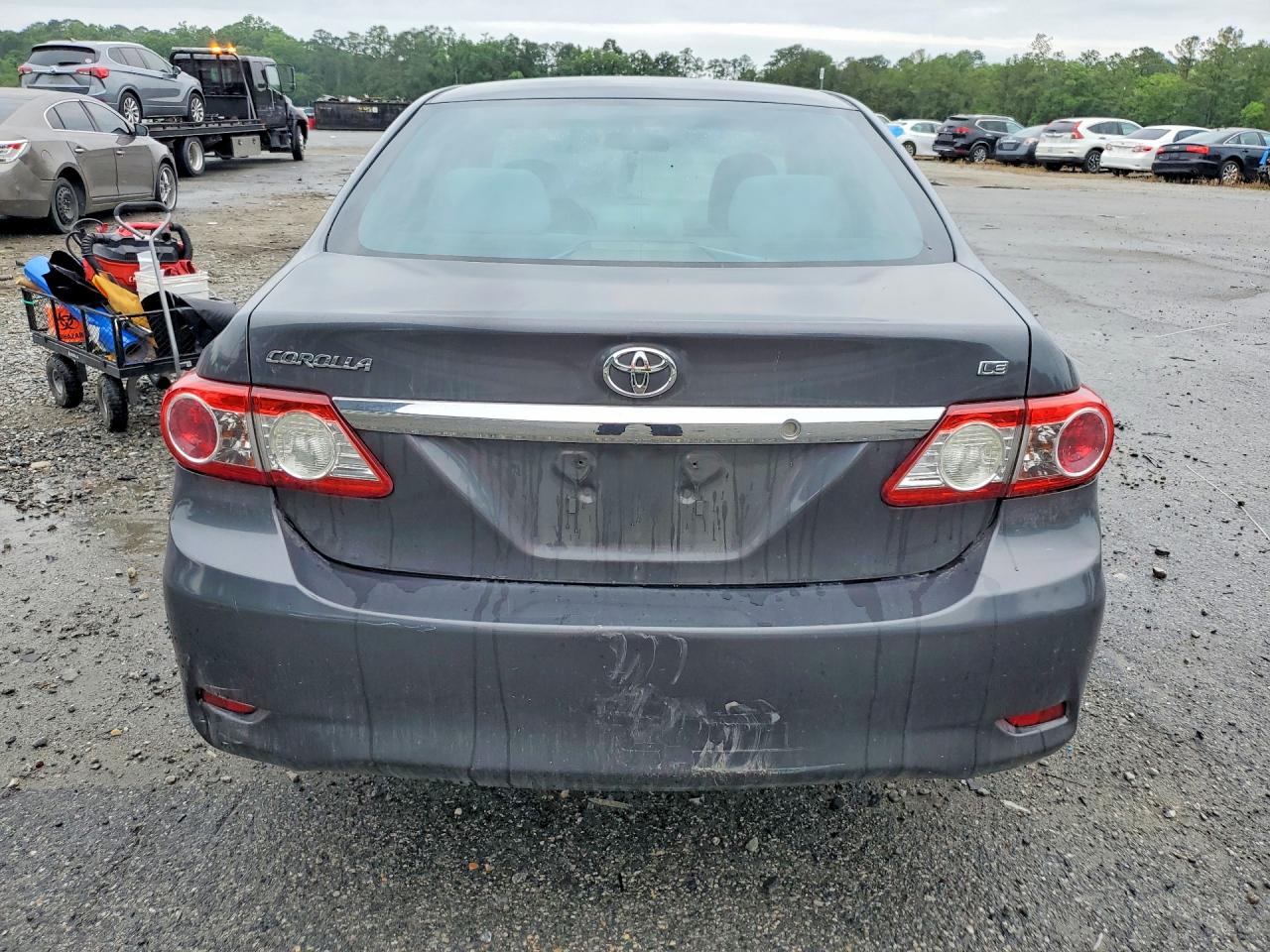 2013 TOYOTA COROLLA LE photo 16