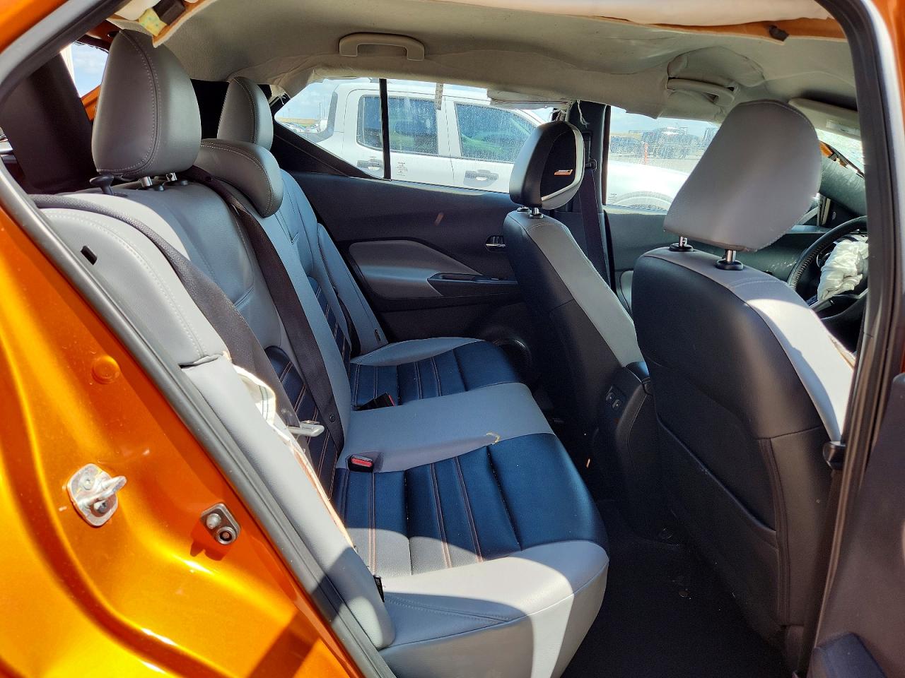 2023 NISSAN KICKS SR photo 21