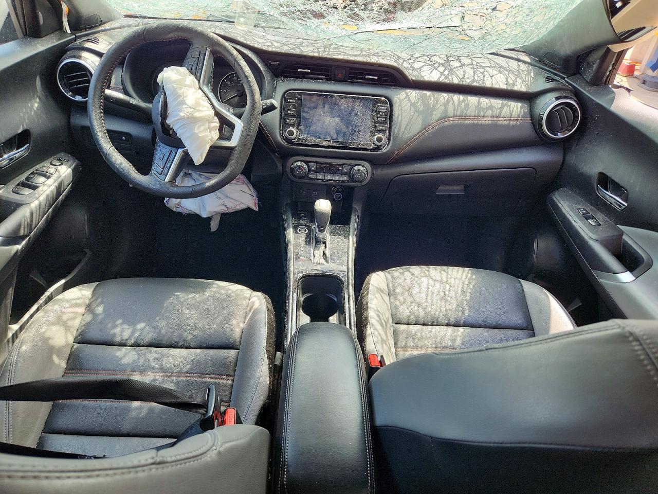 2023 NISSAN KICKS SR photo 15