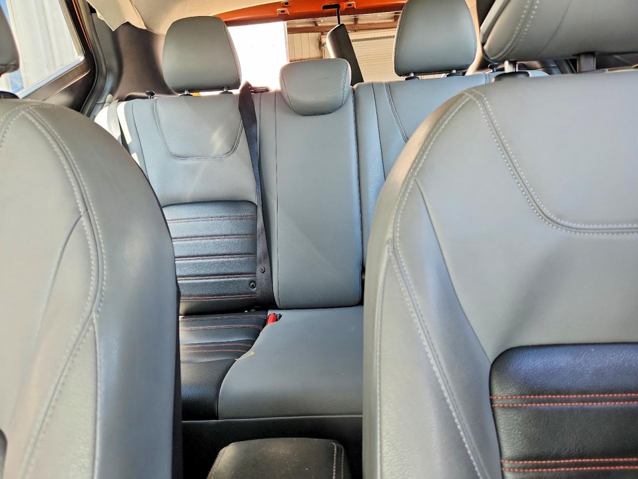 2023 NISSAN KICKS SR photo 19
