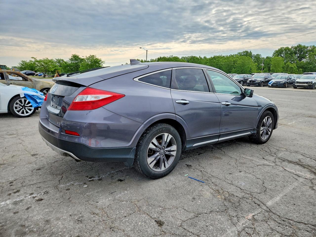 2015 HONDA CROSSTOUR EXL photo 5