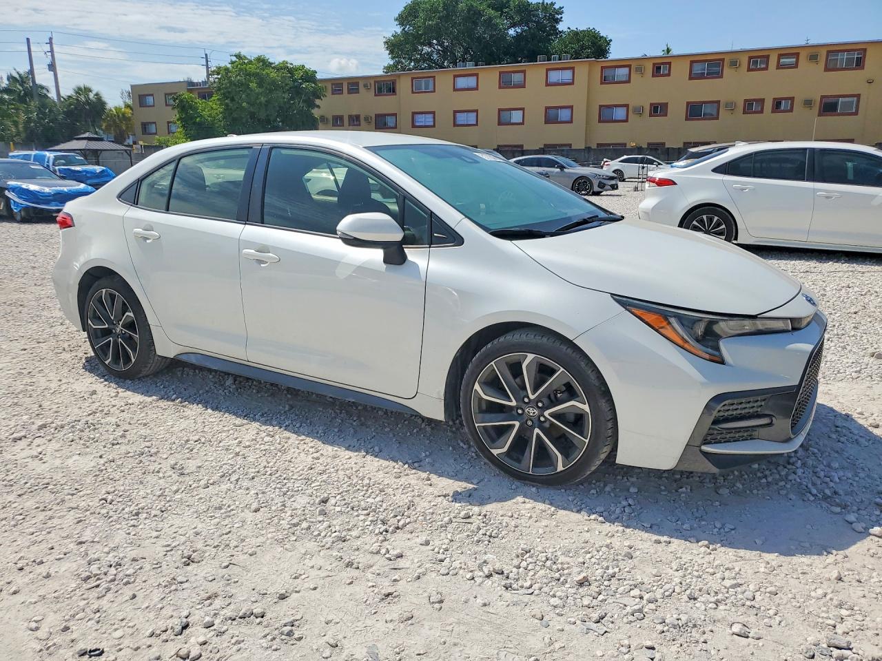 2021 TOYOTA COROLLA SE photo 10