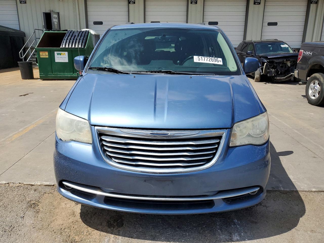 2012 CHRYSLER TOWN & COUNTRY TOURING photo 13