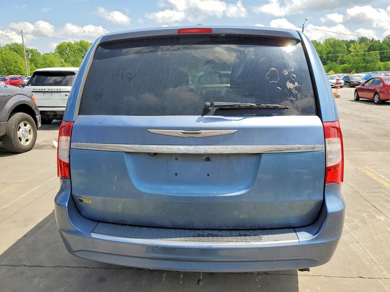 2012 CHRYSLER TOWN & COUNTRY TOURING photo 16