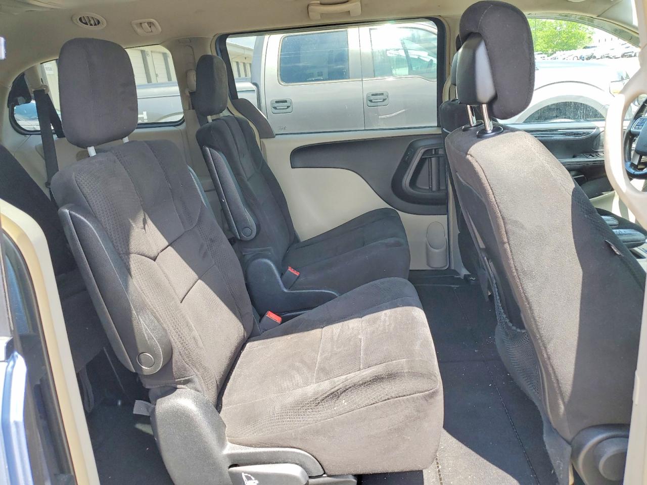 2012 CHRYSLER TOWN & COUNTRY TOURING photo 31