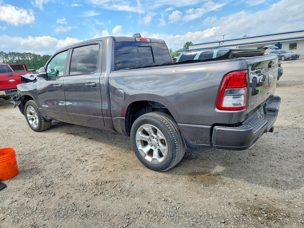2019 RAM 1500 BIG HORN photo 3