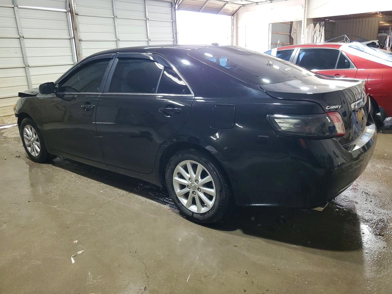 2011 TOYOTA CAMRY XLE V6 photo 4