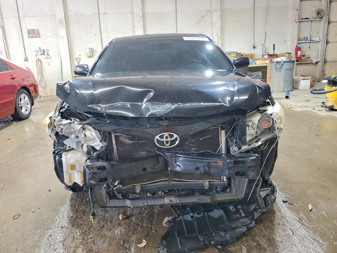 2011 TOYOTA CAMRY XLE V6 photo 12