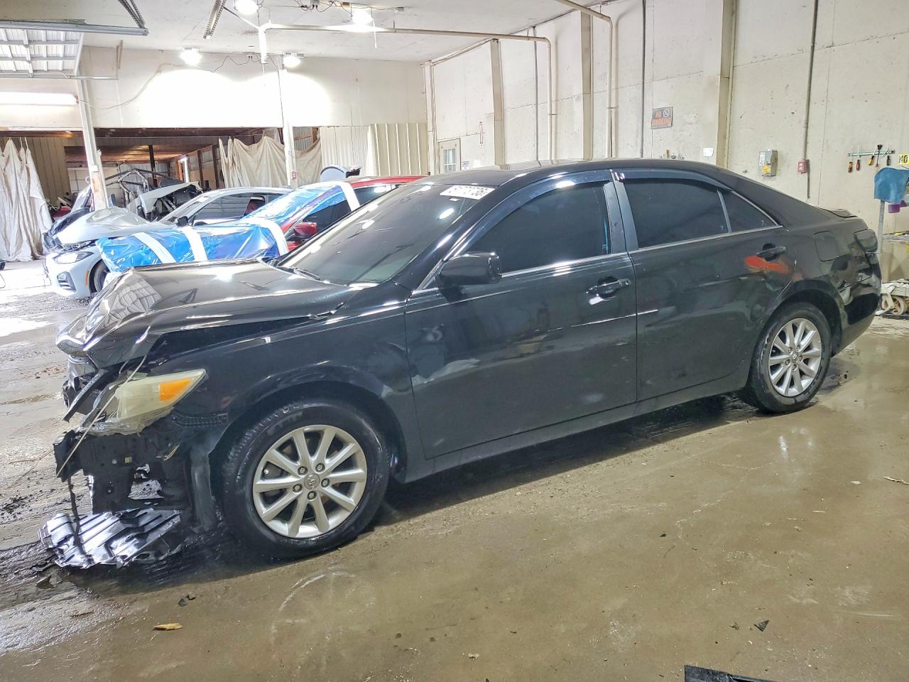 2011 TOYOTA CAMRY