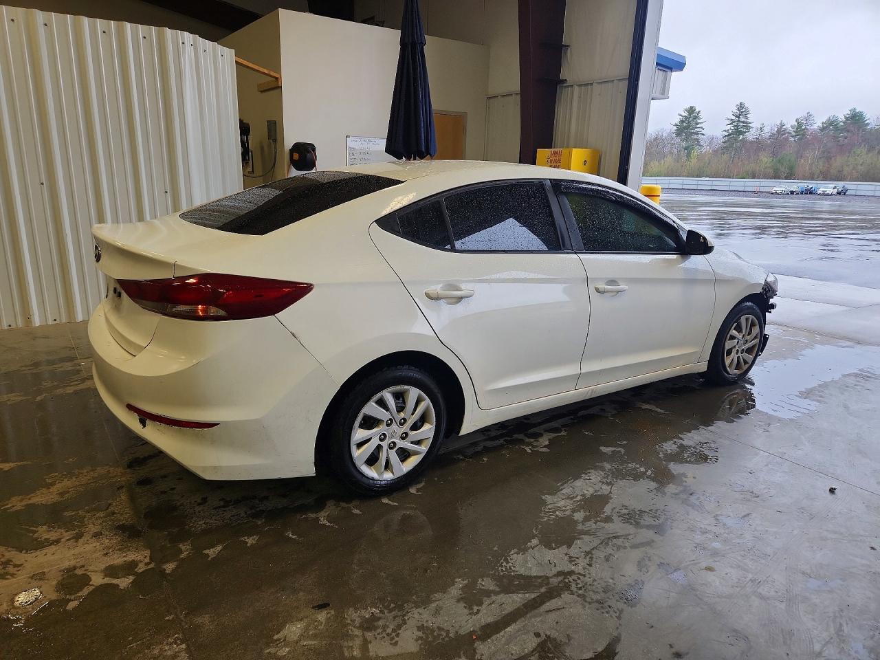 2018 HYUNDAI ELANTRA SE photo 5