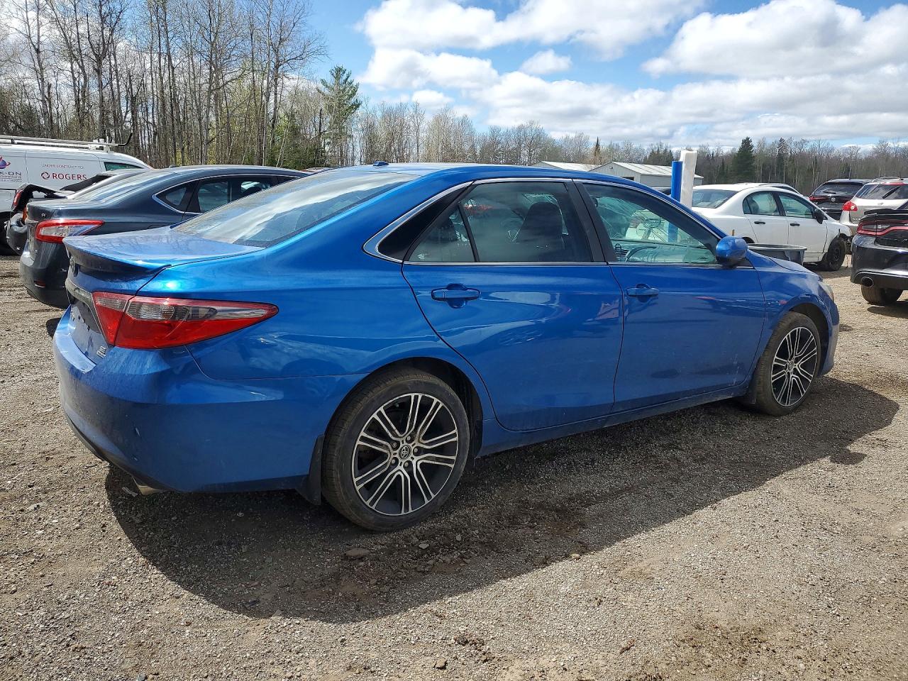 2016 TOYOTA CAMRY LE photo 5