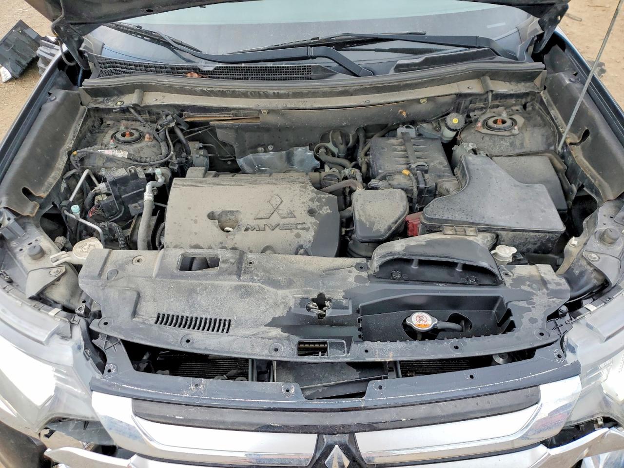 2016 MITSUBISHI OUTLANDER SE photo 11
