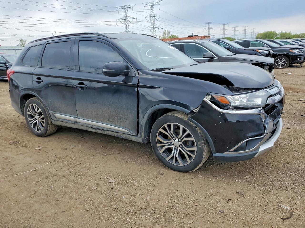 2016 MITSUBISHI OUTLANDER SE photo 4