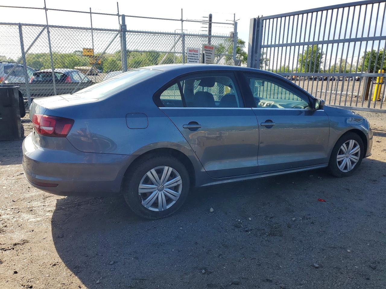 2017 VOLKSWAGEN JETTA S photo 5