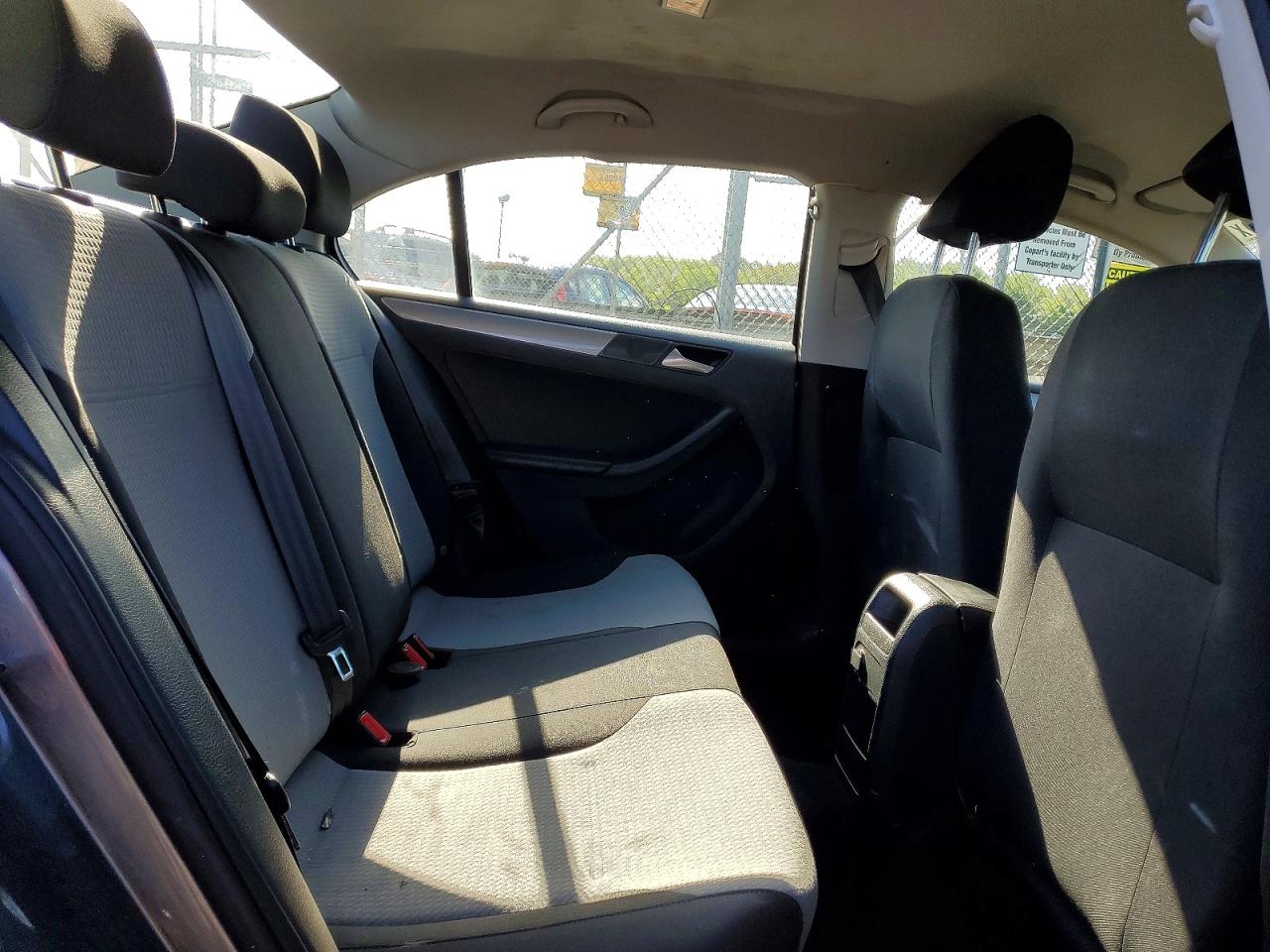 2017 VOLKSWAGEN JETTA S photo 19