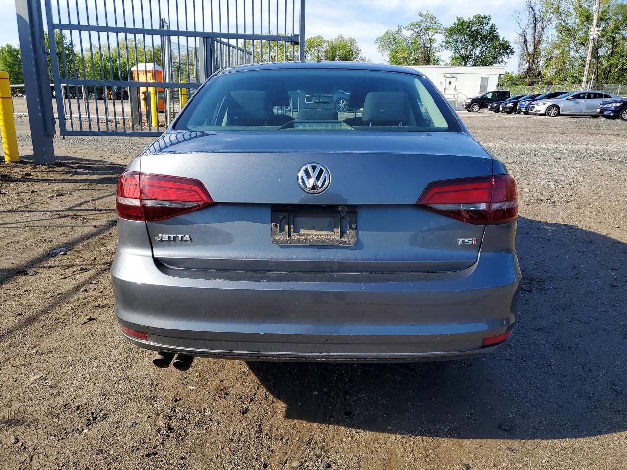 2017 VOLKSWAGEN JETTA S photo 11