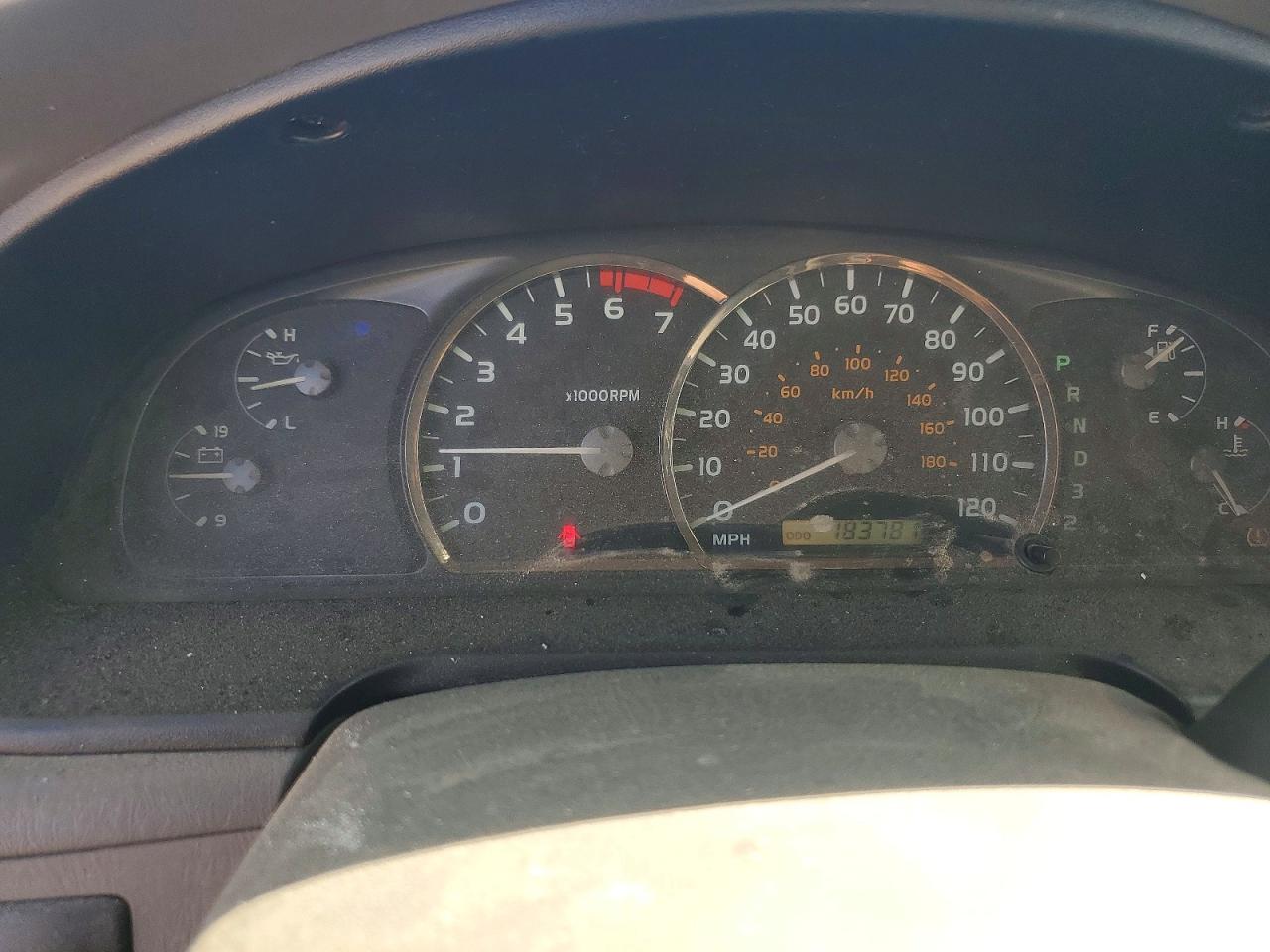 2005 TOYOTA SEQUOIA SR5 photo 17