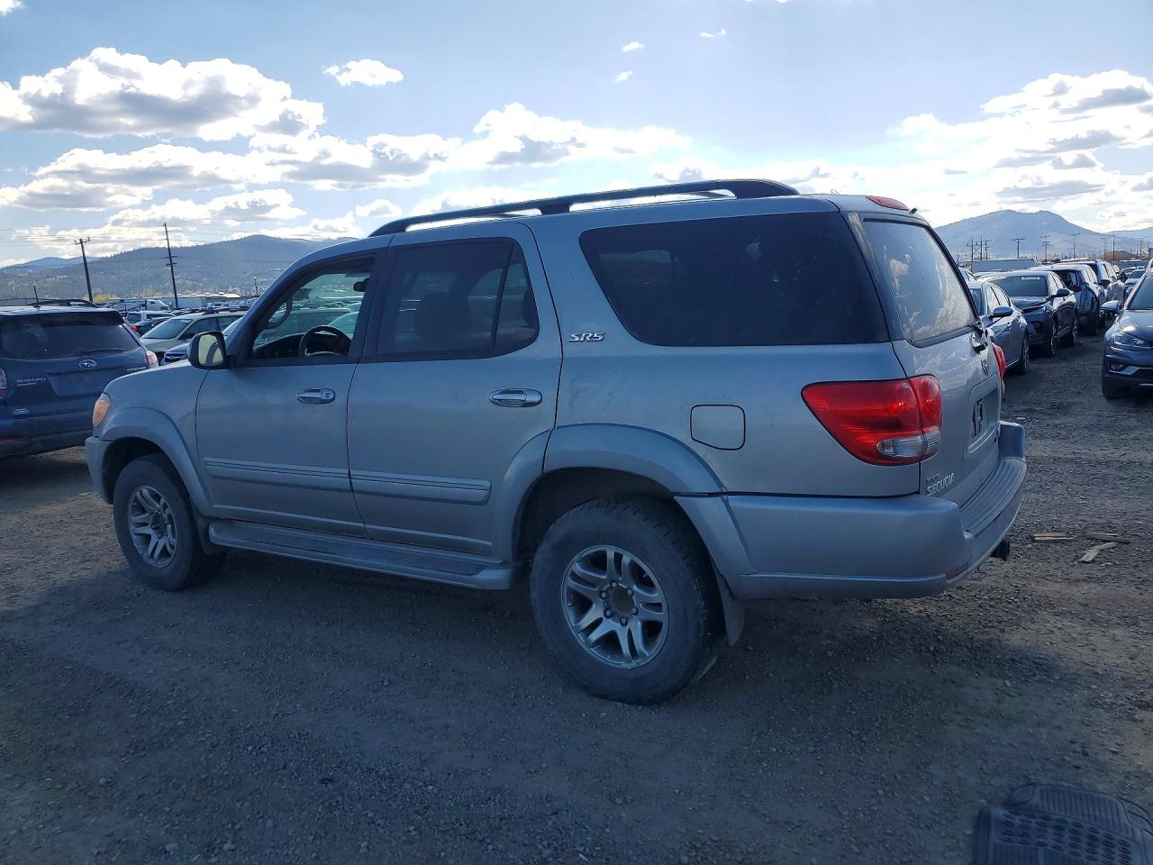2005 TOYOTA SEQUOIA SR5 photo 3