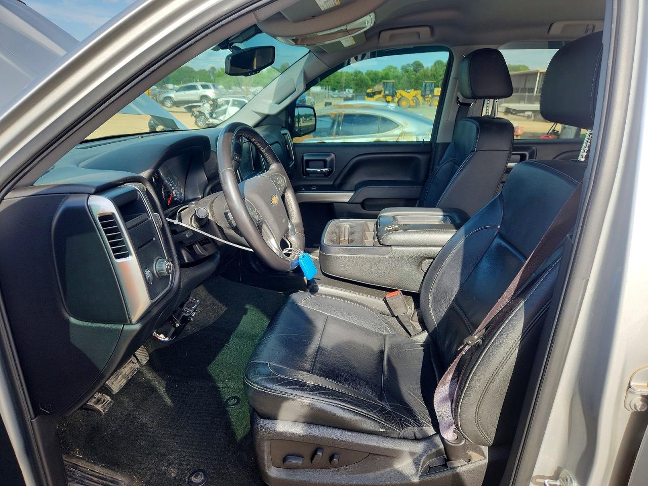 2016 CHEVROLET SILVERADO C1500 LT photo 13