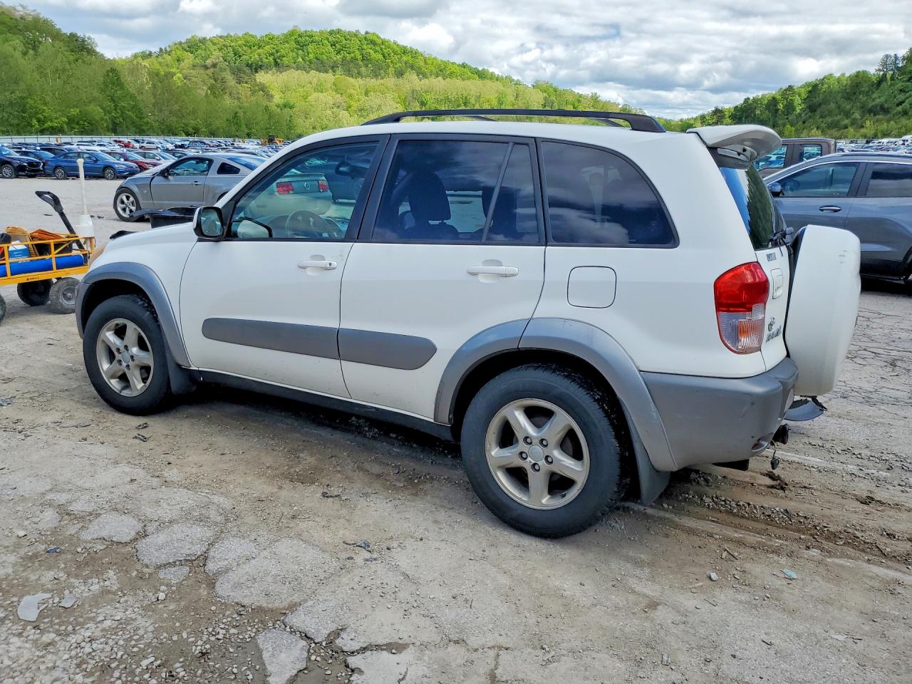 2001 TOYOTA RAV4 BASE photo 3