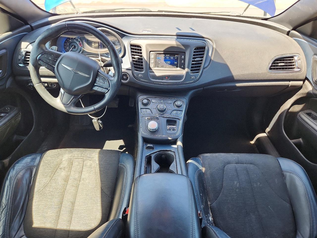 2015 CHRYSLER 200 S photo 8