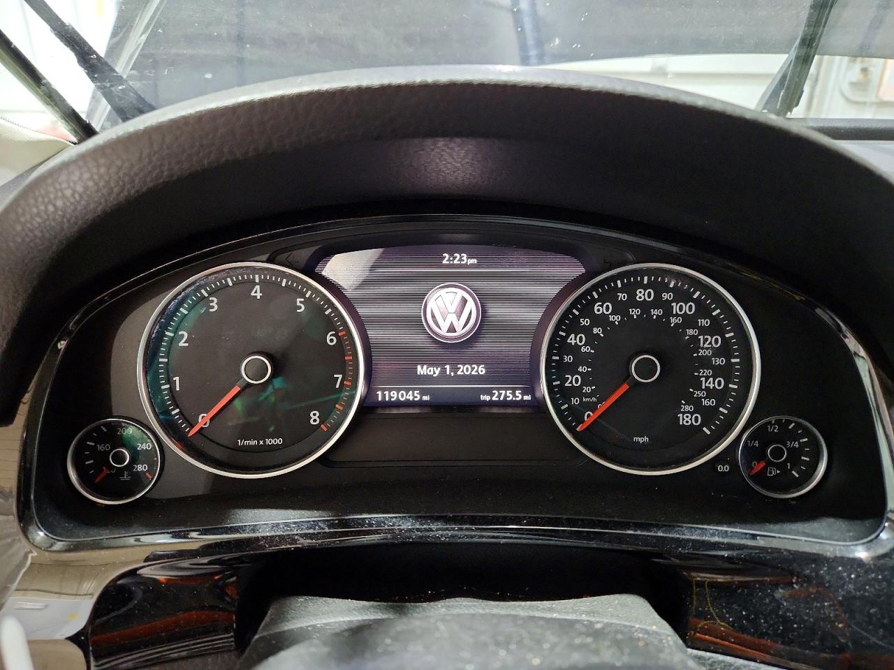 2015 VOLKSWAGEN TOUAREG V6 photo 17
