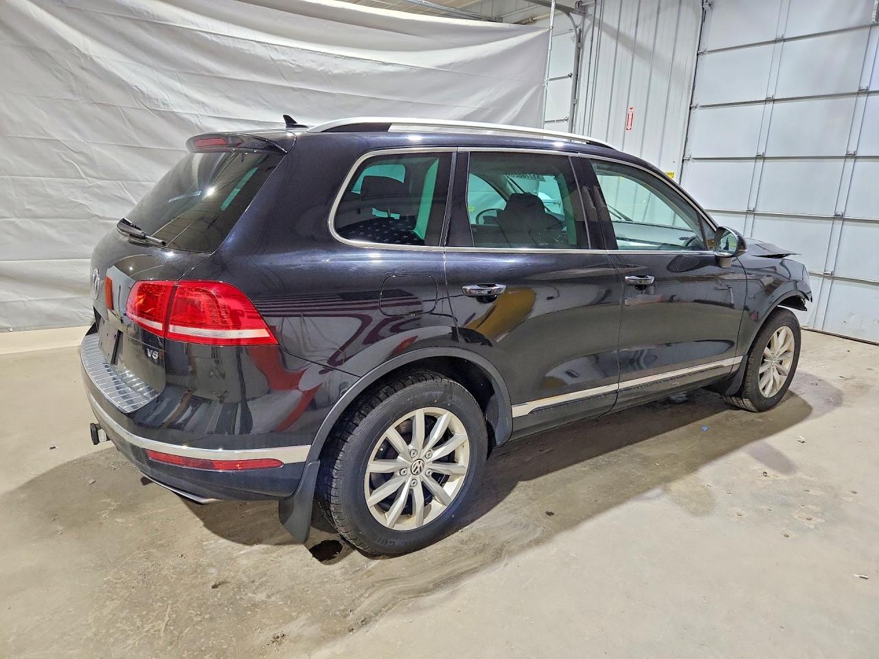 2015 VOLKSWAGEN TOUAREG V6 photo 5